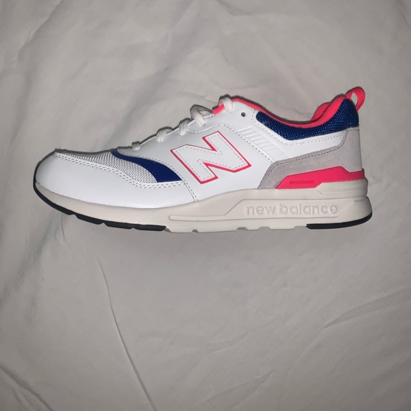 🚨Brand new 🚨NEW BALANCE 997h Sneaker SZ:6.5 - Picture 2 of 8